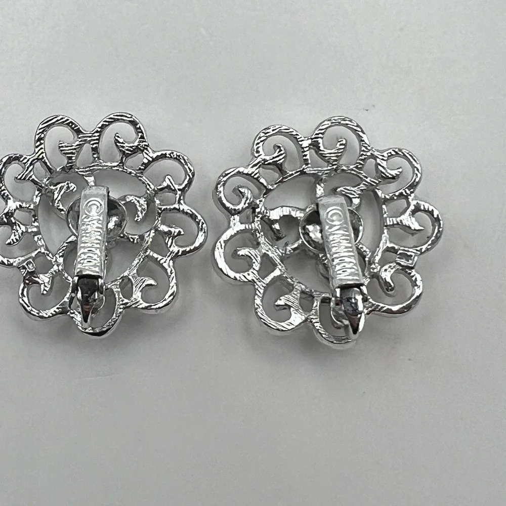 Vintage Sarah Coventry Clip On‎ Earrings Brushed Open Metal Work Silver Tone